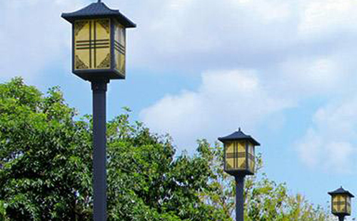 庄浪庭院灯安装间距与布灯设计全解析